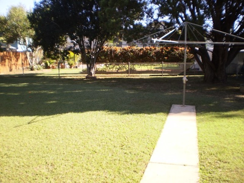 12 Mortensen Street, Park Avenue QLD 4701